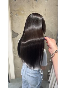 リリー(Lilley) 天神/ナチュラル縮毛矯正/韓国ヘア/ヨシンモリ/レイヤーカット