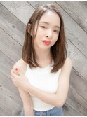 大人かわいい センターパート ナチュラルブラウン