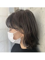 サローネ サンク(SALONE CINQ) ウルフレイヤー×インナーカラー
