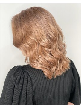 ロア 中目黒(loa) レイヤーロング/グレーベージュ/黒髪/前髪パーマ[中目黒]