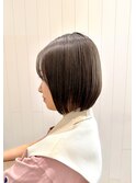 大人かわいい切りっぱなしナチュラルボブ