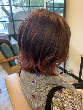 ロサ ブランシェ バイ エスト(Rosa Blanche by est) ふんわりボブ