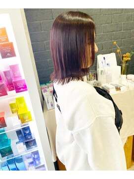 ニド(2do) ボルドーカラー&切りっぱなしボブ