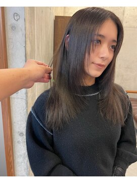 アンバー(AMBER) ミディアムレイヤースタイル