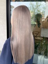 ジゼラ(GISELA)&nbsp;シルバーグレージュ グレージュ ミルクティーケアブリーチ