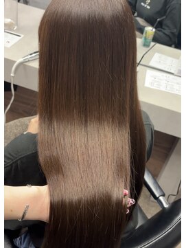 アイユー(ii+U) ロングヘア　ブラウンカラー　艶髪