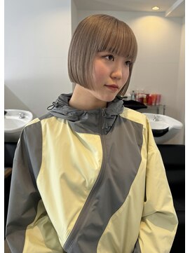 シイ(SIE) １～2回ブリーチ、クリーミーベージュ