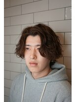 タフ バーバーショップ(TOUGH BARBER SHOP)&nbsp;緩めパーマセンターパート