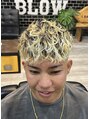 バーバーショップブロー(BARBER SHOP BLOW)&nbsp;ハイトーンカラーベースにスペインパーマを混ぜたスタイル