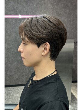 メンズサロン スライバイリアオオサカ(Sly By Ria OSAKA) ～毛流れセンターパート～【大阪】【梅田】