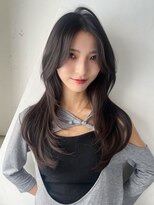 アイティー バイ アルバム 浦和店(IT by ALBUM)&nbsp;グレージュ小顔黒髪顔周りレイヤーロング韓国ヘア_F1075