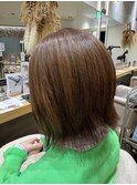 ナチュラル白髪ぼかしハイライト×ボブ