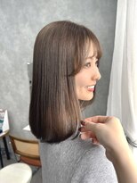 ロットアニバース(lott annibirth)&nbsp;【髪質改善】オリーブベージュ/冬カラー/レイヤーカット/ツヤ髪