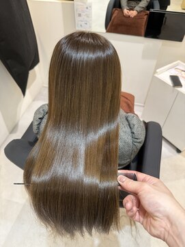 エミュスト(Emuest) 髪質改善トリートメント