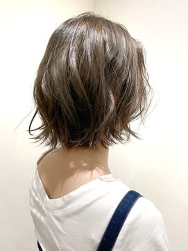 ルッツ (Lutz hair design) グレージュ