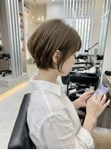 横顔美人の上品ひし形ショート
