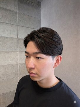 ワンワンオー バーバーショップ コンチネンタル(@110 BARBER SHOP continental) センターパート