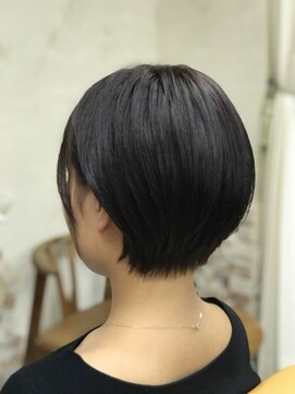 オロ(ORO) 【ORO】前下がりの耳かけボブ　さがら