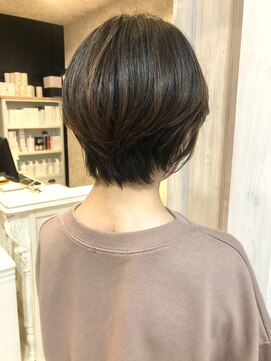 キャアリー(Caary) 福山美容室caary 似合わせカット　くびれショート