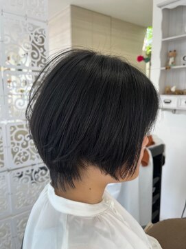 サボ(SAVO) ショートボブ