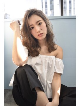 アンダーバーホワイト 高槻店(_WHITE) 透明感◎ペールベージュ