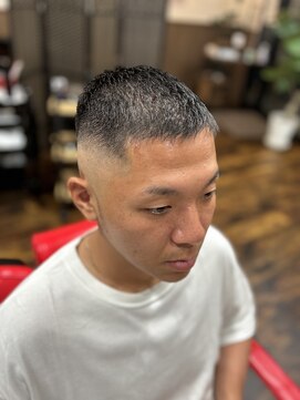 バーバー アオ(Barber AO) ボーズ+スキンフェード