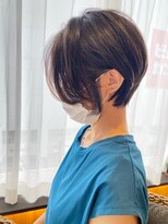 ヘアリゾート粋 新宿三丁目本店&nbsp;《前地 麻衣》デキる女の爽やかショート　ひし形