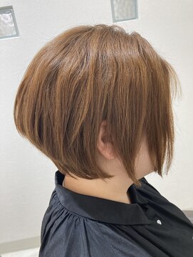 ラ ファブリック 草加(LA FABRIQUE) 【下田】ショートボブ