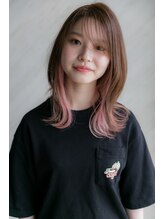 ラフヘアーアンドスパ(Luffhair&spa) 外はねミディアム×ピンクのイヤリングカラー×シースルーバング