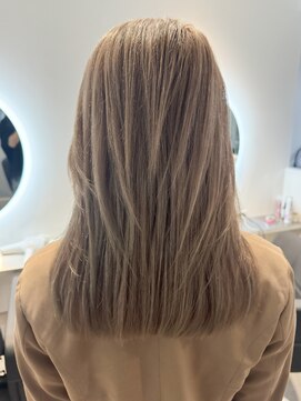 ホープ(hope) レイヤー/ブリーチ/ダブルカラー/ミルクティーベージュ