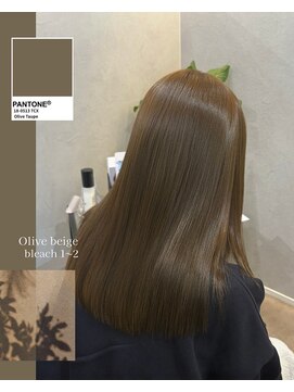サロンドクオリア(Salon de Qualia) オリーブベージュ