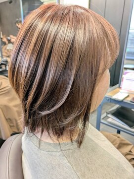 シェリー(Cherie) 軽やかなウルフカット