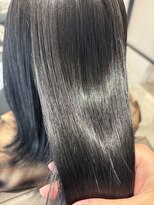 ウルヘアー 緑地公園(ulu hair)&nbsp;髪質改善高濃度水素カラー×トリキュアで潤う極上の艶髪へ