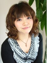 ロジック(Logique) 遊び心のあるミックスカールスタイル