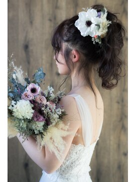 ティル(till) 【till_emi】ゆるふわポニーテール