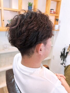 コズ(Co’z) ツーブロック★ソフトスパイラルメンズパーマ