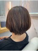 ショートボブ