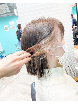 ホロー(Hollow) イヤリングカラー