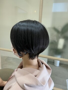 ルーム(room) 丸みショート