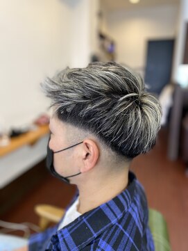 ヘアーズ ベリー 庄内店(hairs BERRY) フェード×ハイライト