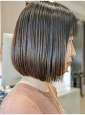 サラッとストレートボブ