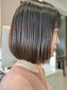 ケーオーエスビューティー(K O S beauty) サラッとストレートボブ