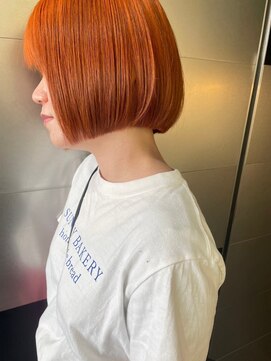 ガリカ 大名(Gallica) 【恒吉佐央理】ぷつっと切りっぱなしミニボブにビビットオレンジ