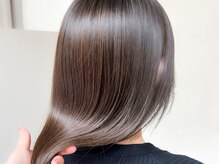 当店は全メニュー今の毛髪科学で最も髪を傷ませない【ホリスティックメニュー】を採用しています［少路］