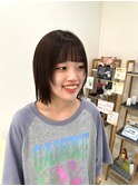顔周りレイヤーカット、アッシュブラウン