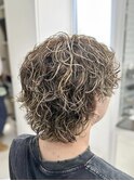 サーフカールスパイラルパーマウルフかき上げセンターパート