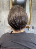 ショートボブ