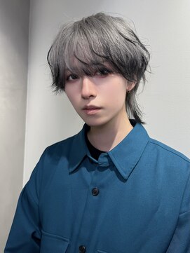 ガルテ(GARTE) ウルフカット×デザインカラー