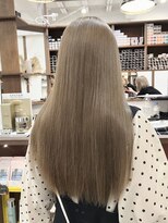 ラック 表参道(LUCK)&nbsp;ミルクティーベージュ/ブリーチ/ダブルカラー/20代/30代