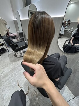 グラムヘアー(GLAM HAIR) 髪質改善酸性ストレート×ブリーチ毛